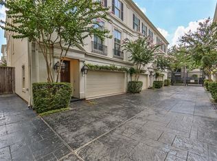 180 Oak Place Dr, Houston, TX 77006