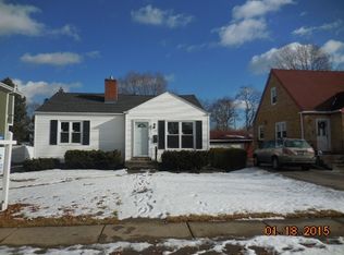 13 N Pine St, Mount Prospect, IL 60056