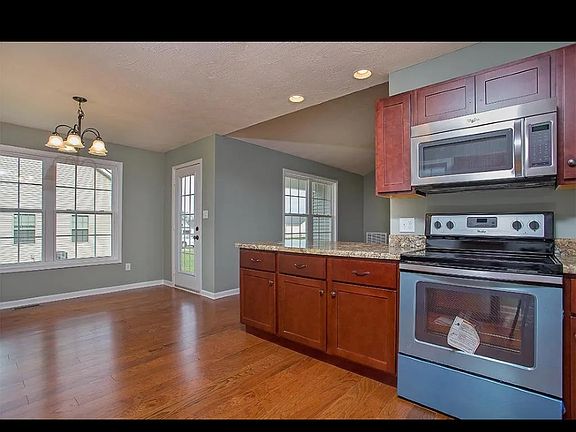 4th image of 664 Moss Creek Ave