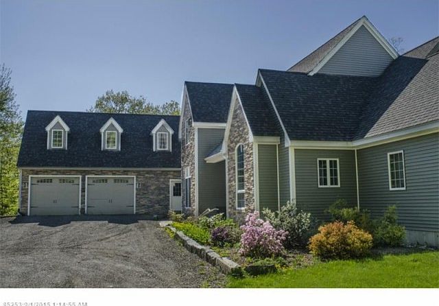 2nd image of 208 McKay Rd