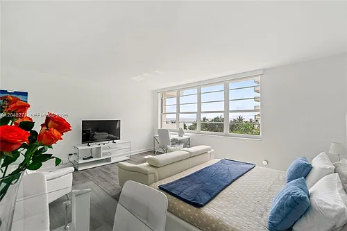 100 Lincoln Rd #538 Photo 1
