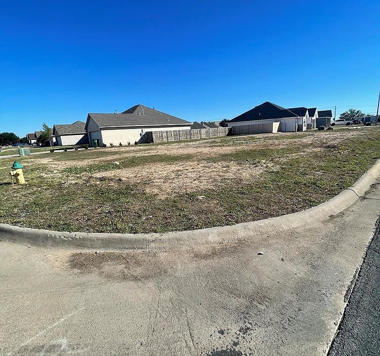 1st image of 2501 Selman Dr #13