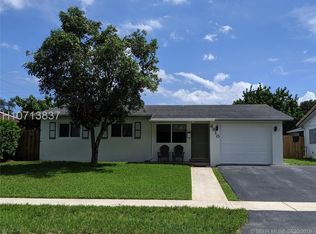 6810 McClellan St, Hollywood, FL 33024