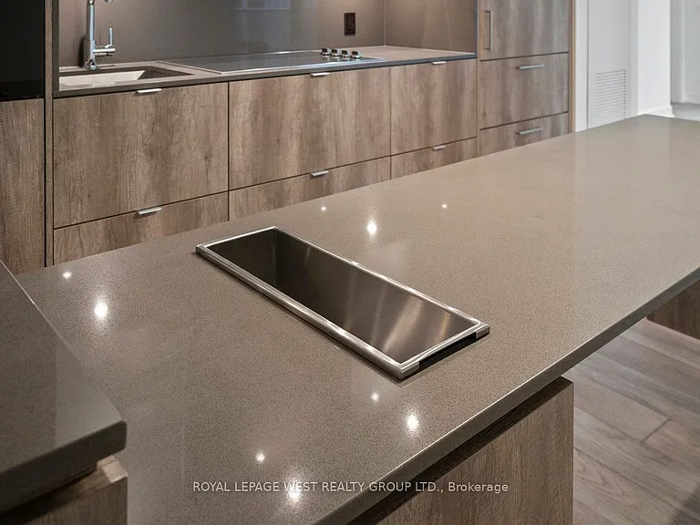 11 Yorkville Ave #1310 — Photo 16