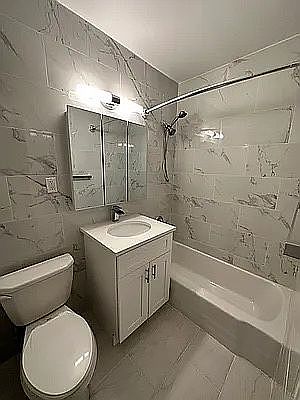 5th image of 305 E 86th St #15AE