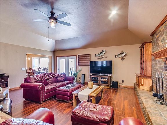 5th image of 5801 Stewart Dr