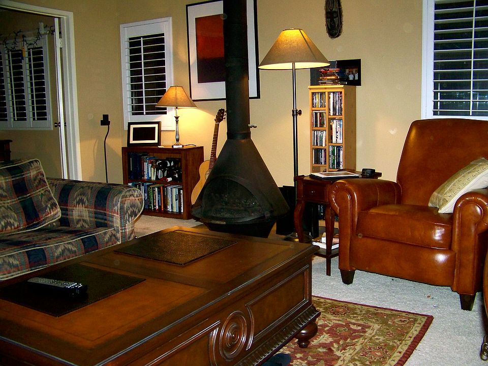1st image of 22 Coventry Ln #269