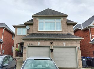 5769 Greensboro Dr, Mississauga, ON L5M5V1