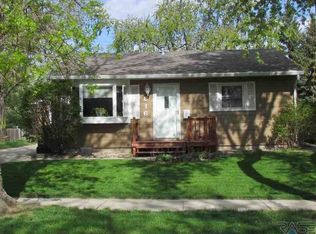 816 S Conklin Ave, Sioux Falls, SD 57103