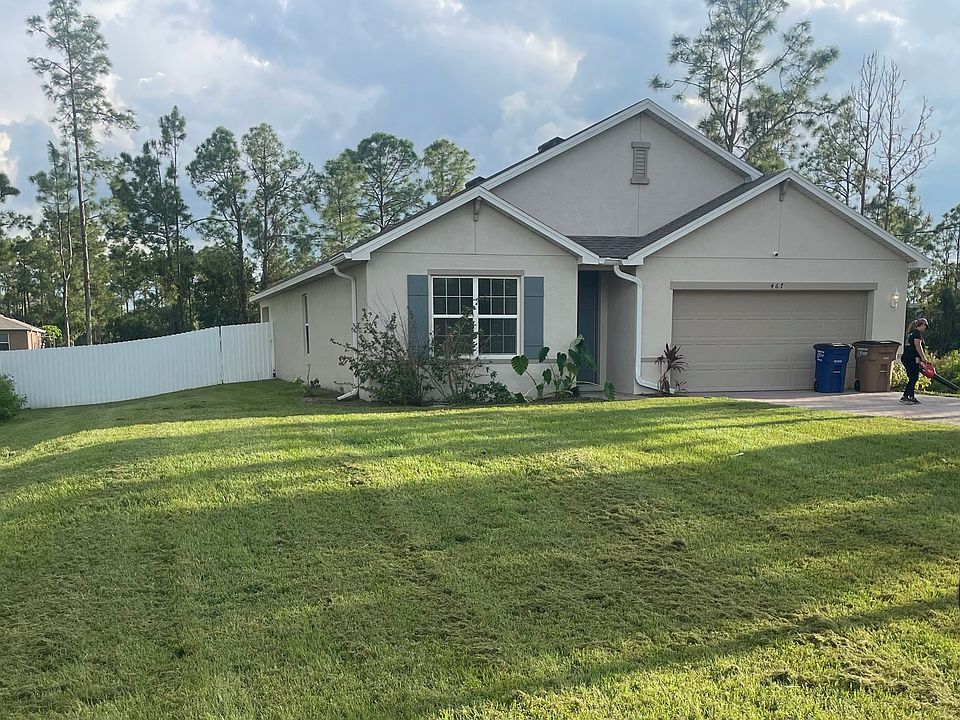 1st image of 467 Woodman Dr