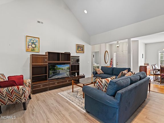5th image of 4147 Brighton Lane