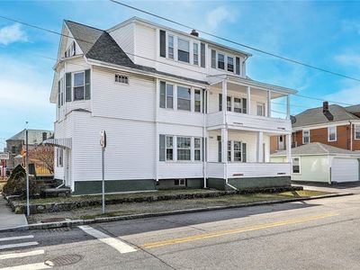 1108 Newport Ave, Pawtucket, RI, 02861