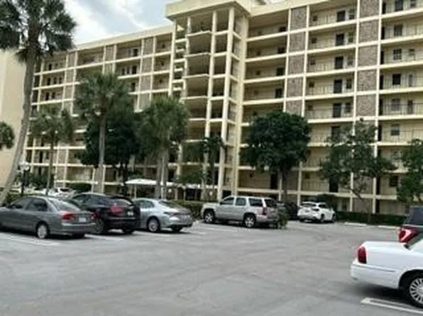 3050 N Palm Aire Drive #704, Pompano Beach, FL 33069