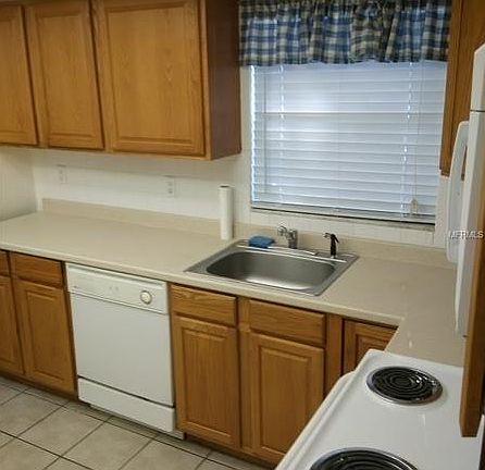 2nd image of 2048 Fairfield Ave