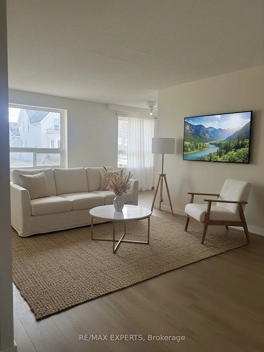 2 bed, $2,000 — Photo 4