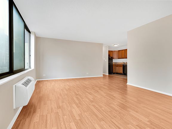 5th image of 353 E 72nd St APT 14C