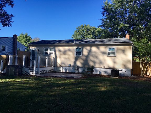 Deck & patio area 