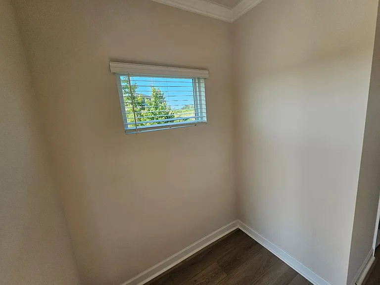 1203 Falling Acorn Ln — Photo 2