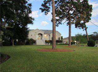 489 Riverside Dr, Tarpon Springs, FL 34689