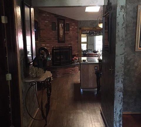 3rd image of 13315 Riverview Dr