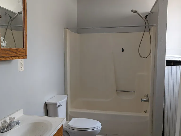214 & 216 S Walnut St #1 — Photo 5