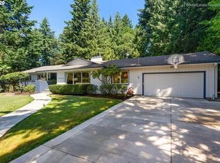 10425 SW Hawthorne Ln, Portland, OR 97225