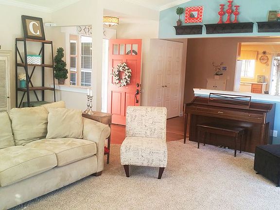 3rd image of 7859 Summerplace Dr