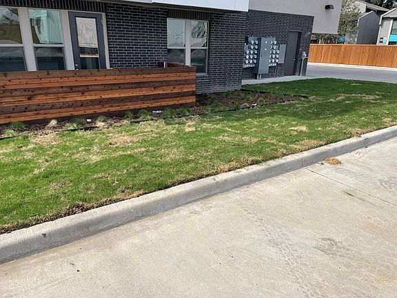 3rd image of 3387 Cedarplaza Ln
