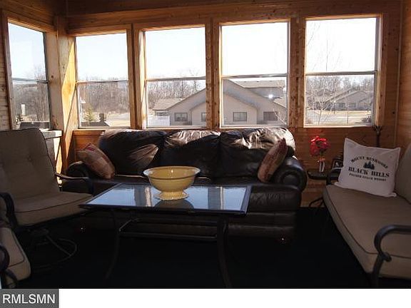 2nd image of 742 Village Green Ln