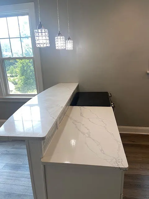 5 bed, 2700 sqft, $2,900 — Photo 4