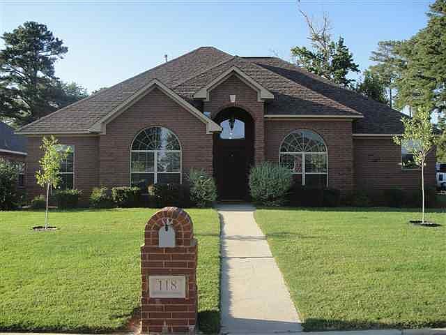 1st image of 118 Corley Cir