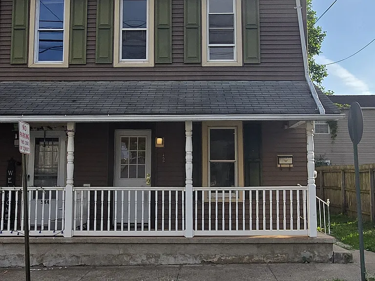 542 Iron St — Photo 52