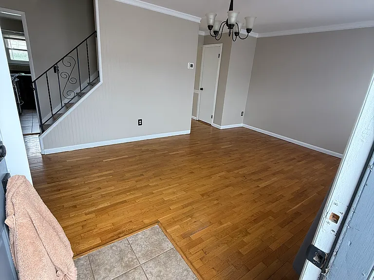 417 Carolina Ave — Photo 2