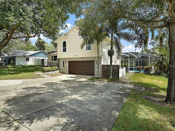 2nd image of 993 Glenmeadow Dr