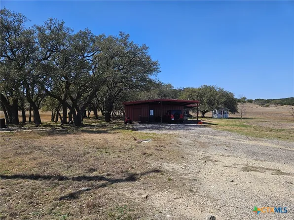 4492 Fm 183, Evant, TX 76525