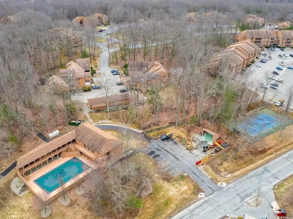 70 W Meadow Rd APT 20, Haverhill, MA 01832