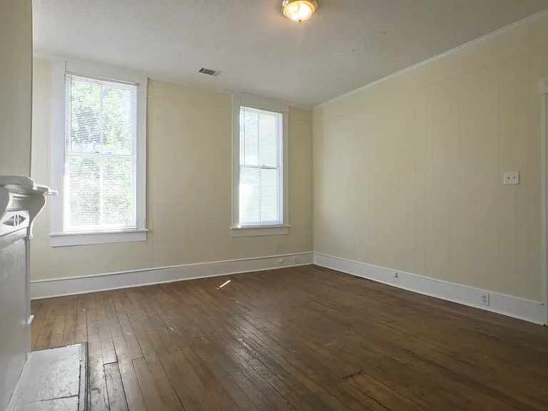 407 E Park Ave — Photo 5