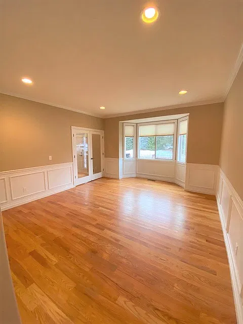 4 bed, 2.5 bath, 3211 sqft, $4,000 — Photo 4