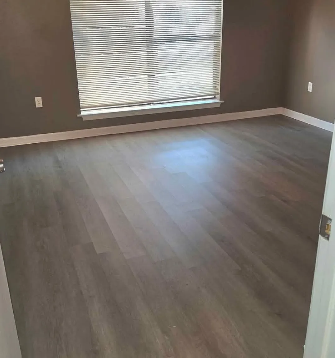 3 bed, 12 sqft, $1,150 — Photo 4
