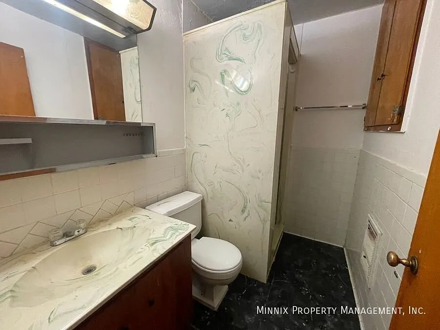 1 bedroom | All Bills Paid | 310 SW. 42nd Ave. #C — Photo 4