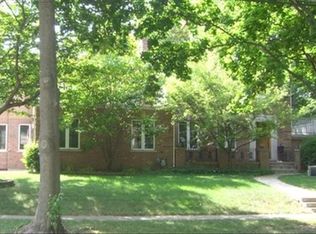 656 Forest Ave, Glen Ellyn, IL 60137