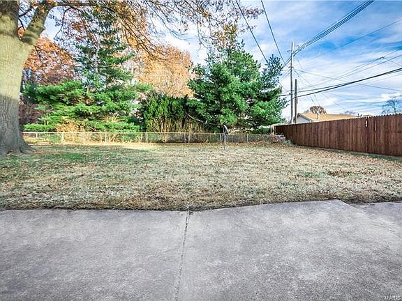 4th image of 3104 Willow Ave