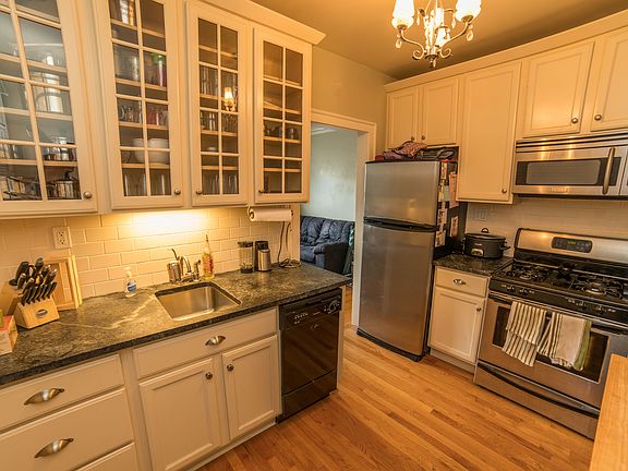 5th image of 530 Washington Blvd APT 2E