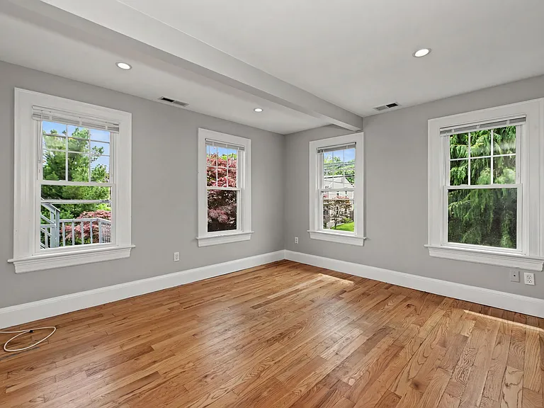19 Spring Hill Ave #2 — Photo 1