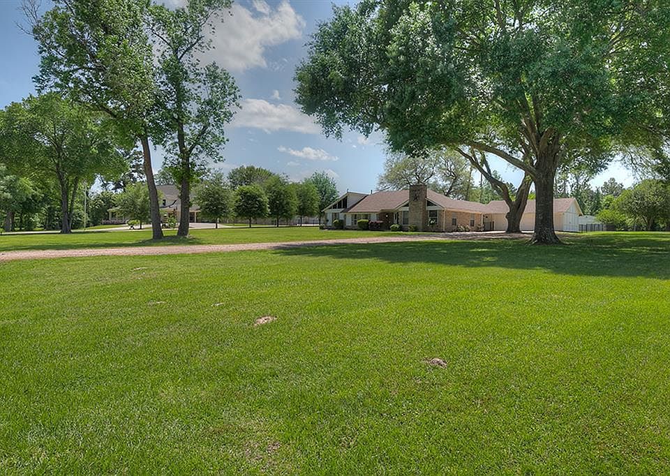 1st image of 14477 Hillshire Dr