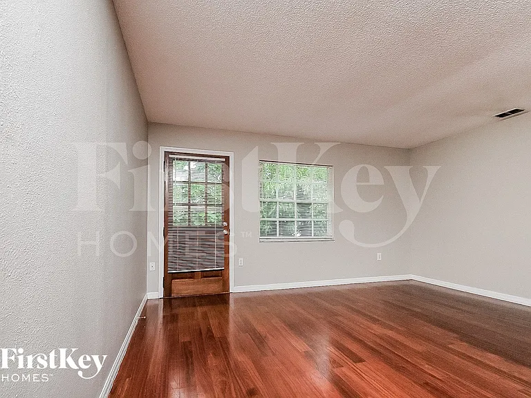 1659 Fruitwood Dr — Photo 3