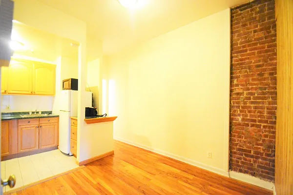 Rented by Lasri Group Inc | media 49