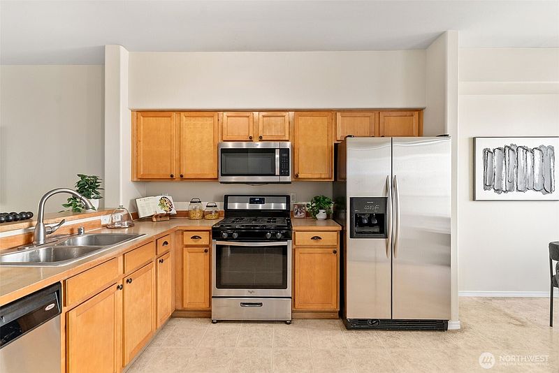 3rd image of 14915 38th Drive SE #U1154