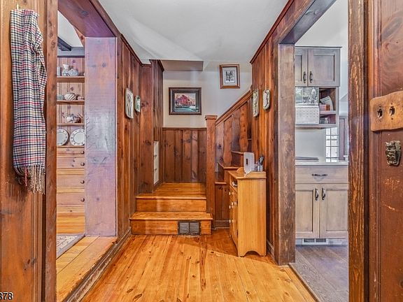 4th image of 63 Sanatorium Rd