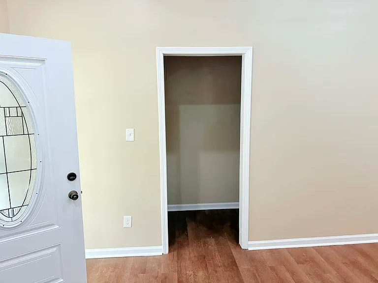 719 Marsh Ave — Photo 10